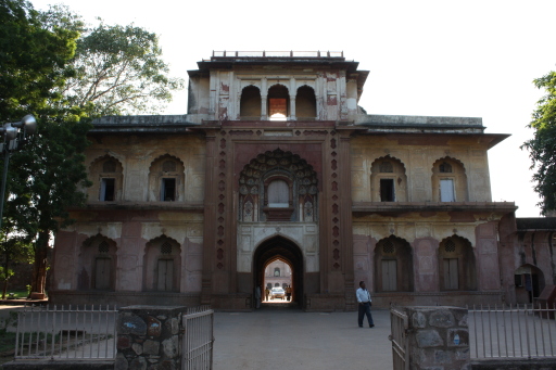 Tombeau de Safdarganj, Delhi